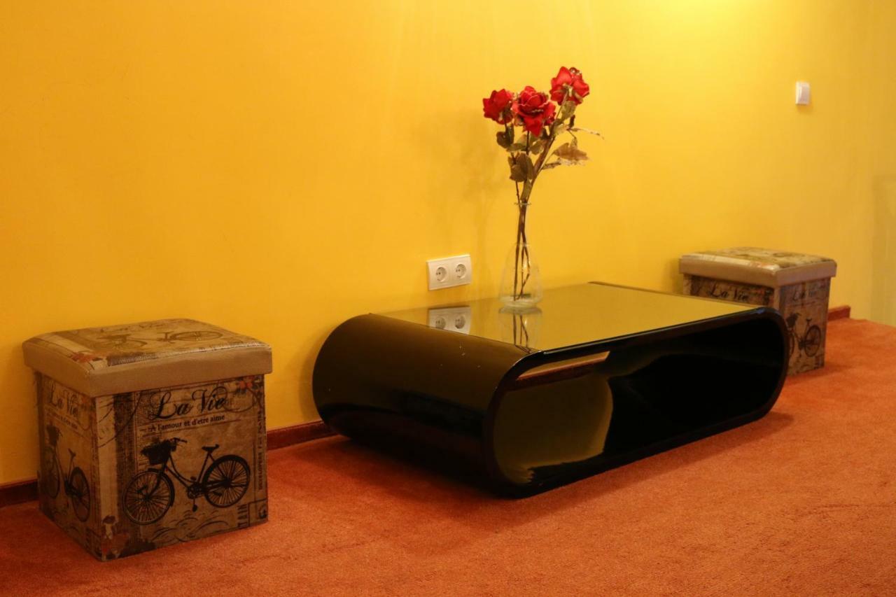 Rockstar Suite In Ruin Quarter Budapest Exterior foto